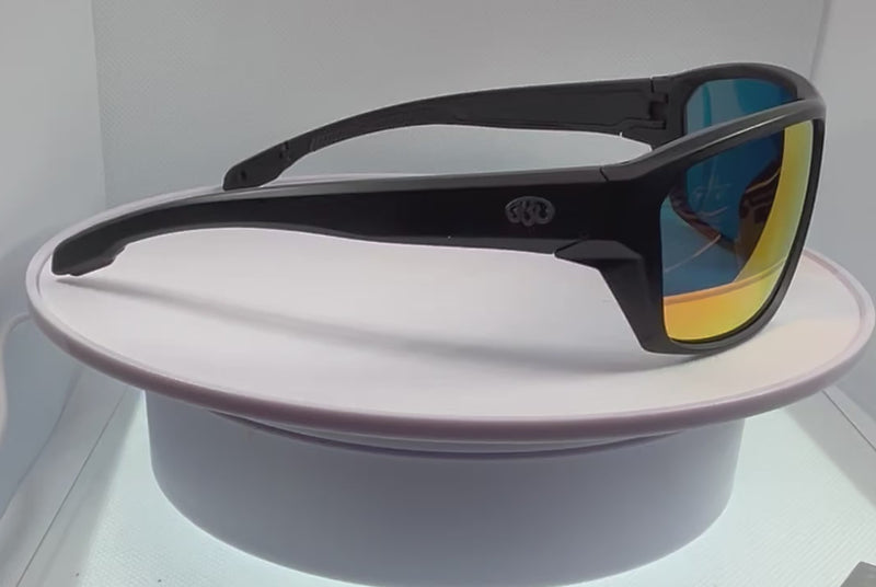 Load and play video in Gallery viewer, 3BB Sunglasses
